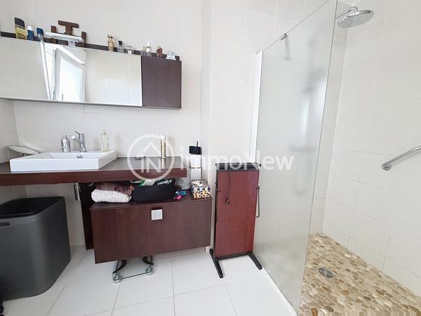Maison 8 pièces 161 m²