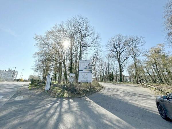 BUREAUX à LOUER de 1623 m²