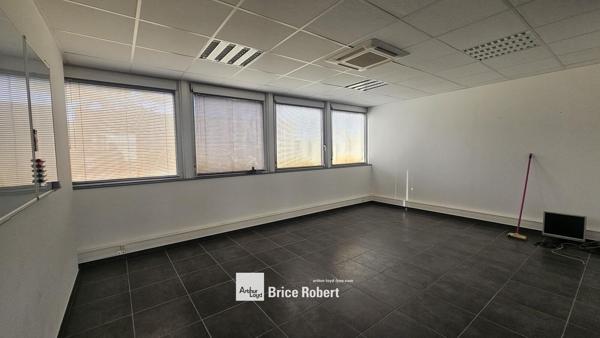 Bureaux à vendre ou à louer à Chassieu surfaces modulables et