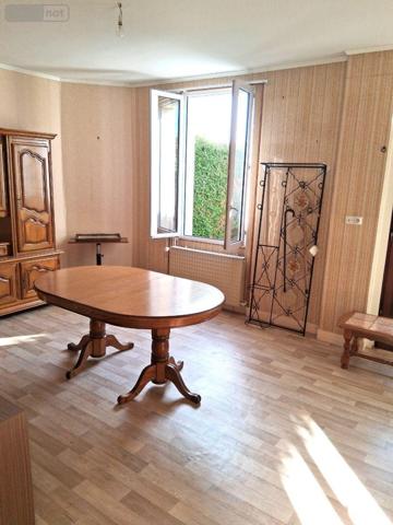 Maison à vendre à La Flèche dans la Sarthe (72200), ref : 411   
la fleche