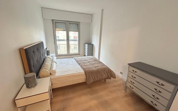 Appartement à louer    2 pièces • 59,15 m2 Montrouge