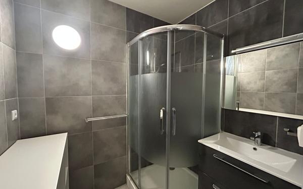 Appartement à louer    2 pièces • 59,15 m2 Montrouge