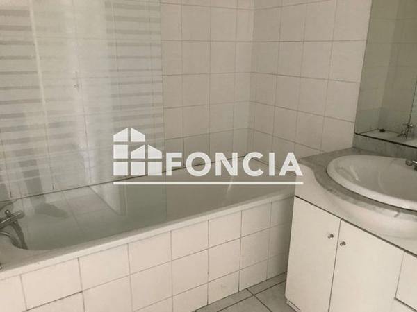 Location Appartement 4 pièces 81.2 m² - 21 RUE MOULIN AUX COULEURS Quimper 29000