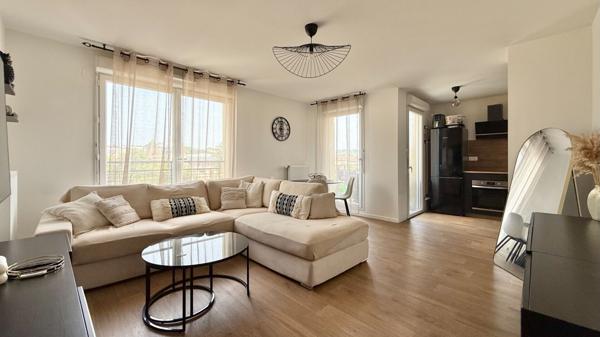 Appartement 3 pièces de 65.15m2- CORBEIL-ESSONNES (91100)