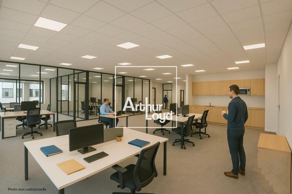 Bureaux à louer à Alès avec accès PMR et parking en zone commerciale
