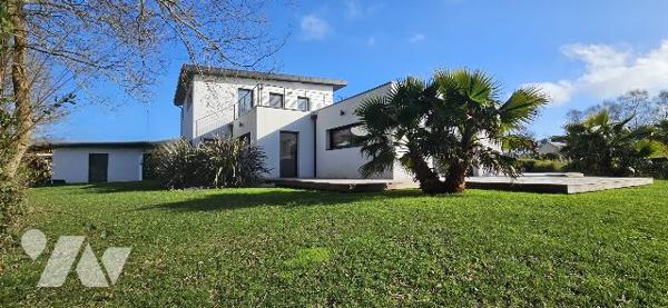 Maison contemporaine aux prestations haut de gamme