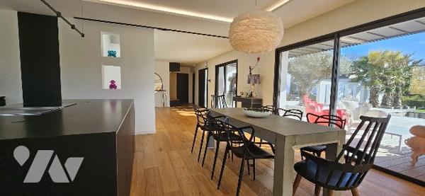 Maison contemporaine aux prestations haut de gamme