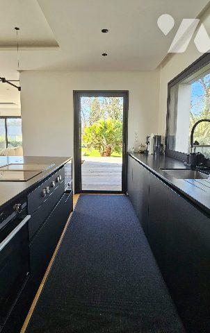 Maison contemporaine aux prestations haut de gamme