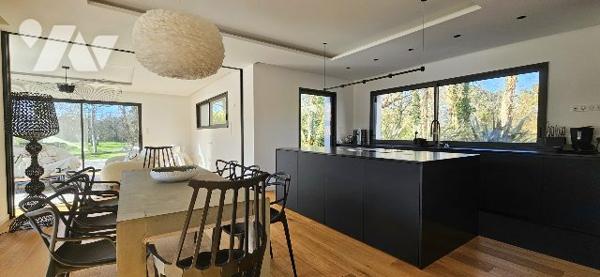 Maison contemporaine aux prestations haut de gamme