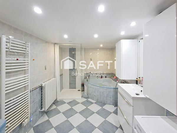 Très belle maison mitoyenne entièrement rénovée