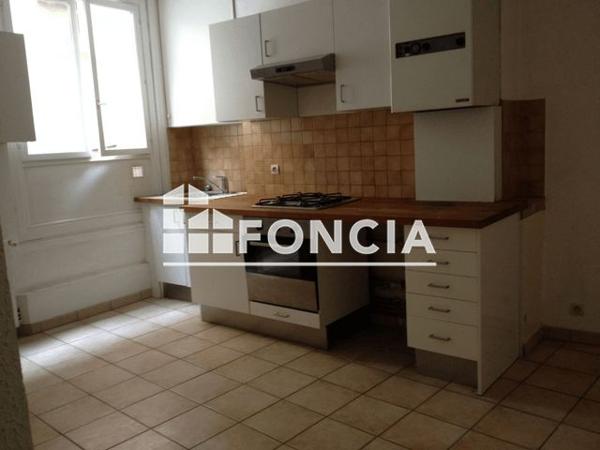 Location Studio 41.3 m² - 40 RUE AU PAIN Saint-germain-en-laye 78100