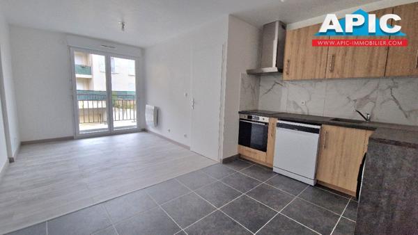 GARGES LES GONESSE,

Rue Fessou, appartement 2 pièces ...