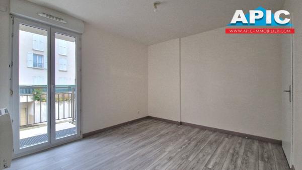 GARGES LES GONESSE,

Rue Fessou, appartement 2 pièces ...
