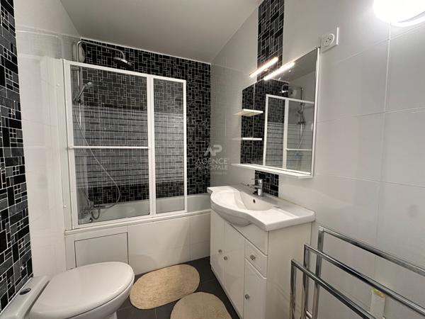 Appartement meublé 5 pièces - 4 chambres - SAINT GERMAIN EN LAYE Lycée International Loyer 1 800 €/mois charges comprises **  - Référence  18405