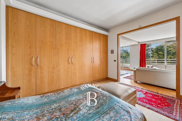 Paris 16ème, Appartement 1 Chambre -  77 m² à vendre