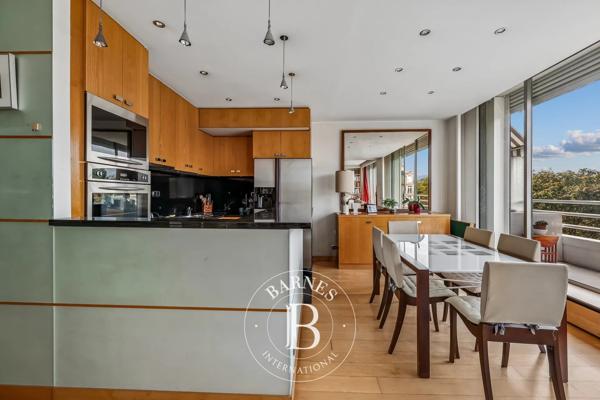 Paris 16ème, Appartement 1 Chambre -  77 m² à vendre