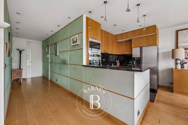 Paris 16ème, Appartement 1 Chambre -  77 m² à vendre