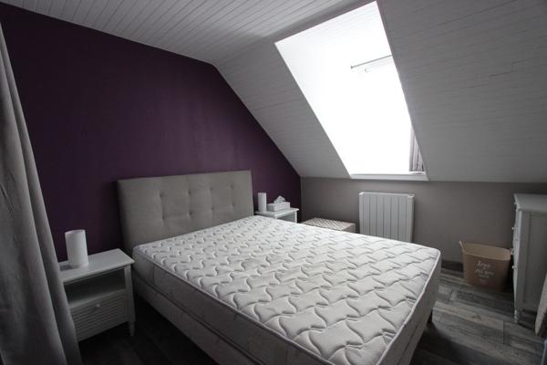 SOUS LES TOITS, UN BEL APPARTEMENT TYPE 2 BIS EN DUPLEX. - A QUIMPER Quimper CENTRE