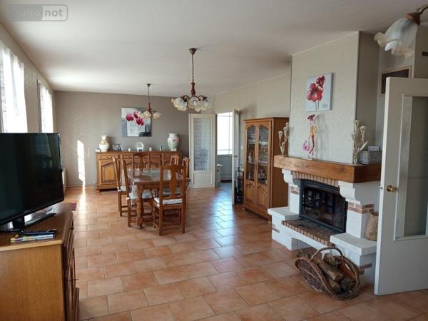 Maison à vendre à La Croix-en-Touraine dans l'Indre-et-Loire (37150), ref : 021/PA0668