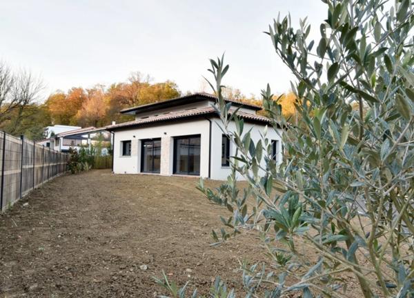 EXCLUSIVITÉ – Maison contemporaine T6 de 2025