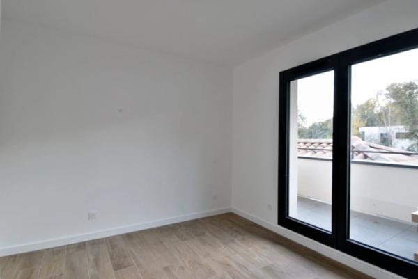 EXCLUSIVITÉ – Maison contemporaine T6 de 2025