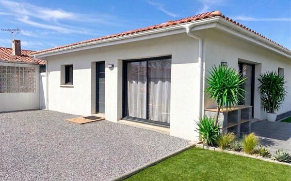 Maison à vendre    4 pièces •  Saint-Martin-de-Seignanx