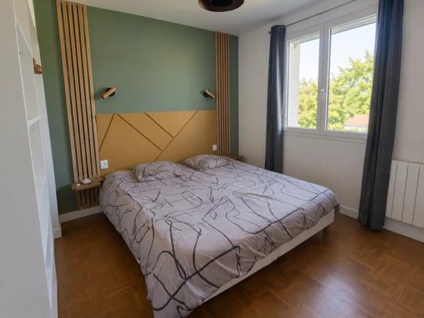 MAISON 3 CHAMBRES SOUS-SOL COMPLET TERRAIN 1 390 m2 - G