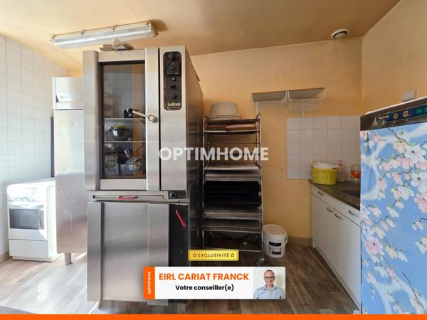 LOCAL COMMERCIAL DE 78 M² SUR ÉTAGE