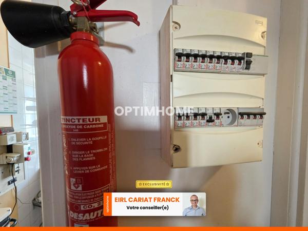 LOCAL COMMERCIAL DE 78 M² SUR ÉTAGE