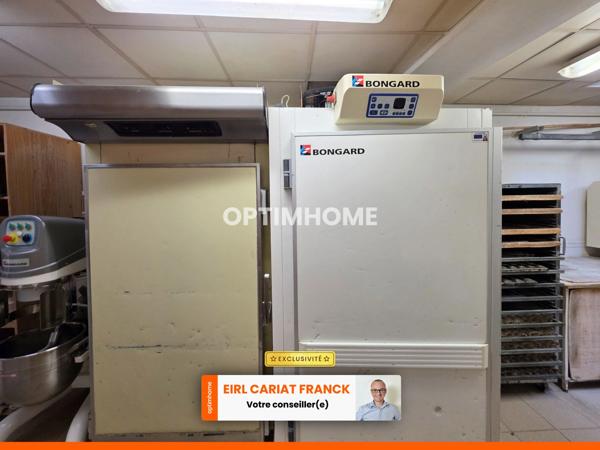 LOCAL COMMERCIAL DE 78 M² SUR ÉTAGE