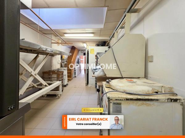 LOCAL COMMERCIAL DE 78 M² SUR ÉTAGE