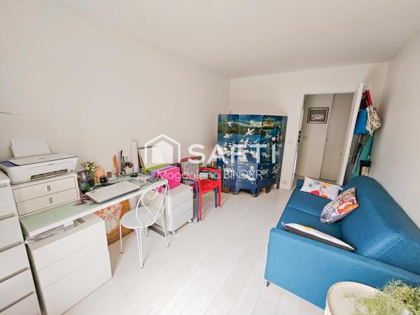 Gare à pied, entrée indépendante avec extérieur