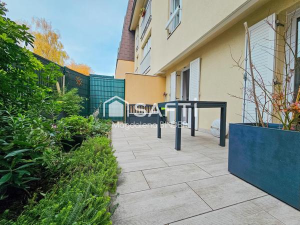 Gare à pied, entrée indépendante avec extérieur