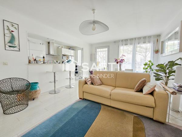 Gare à pied, entrée indépendante avec extérieur