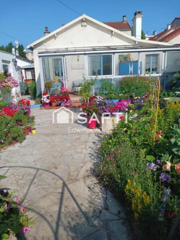 Charmante maison à 6 minutes à pied de la gare RER de Drancy