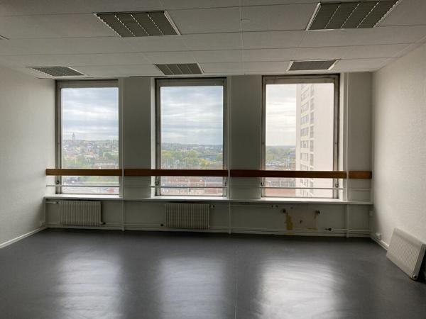 BUREAUX à LOUER de 140 m²