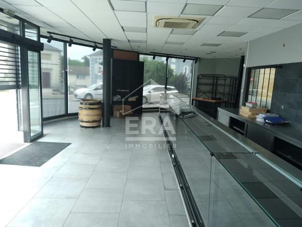 Local commercial - 114m² - GOLBEY (88)
