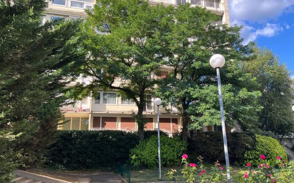 Appartement à vendre    3 pièces • 59,65 m2 Vincennes