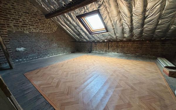 Maison à vendre    5 pièces • 104 m2 Saint-Quentin