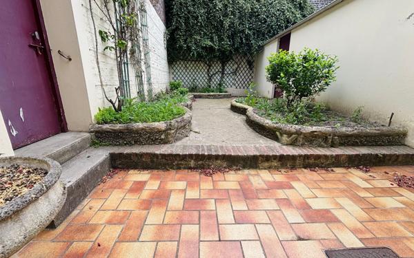 Maison à vendre    5 pièces • 104 m2 Saint-Quentin