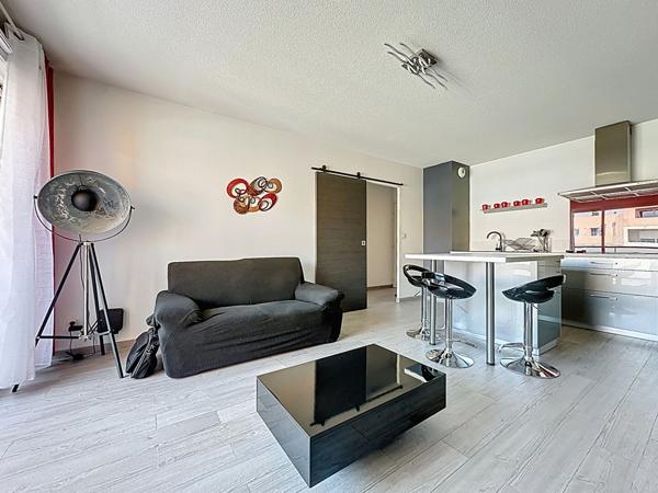 Appartement Marseille 2 pièce(s) 40 m2- GARAGE