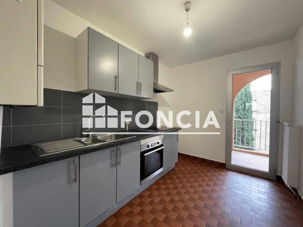 Location Appartement 2 pièces 58.4 m² - RUE DE LA LEVADE Orange 84100