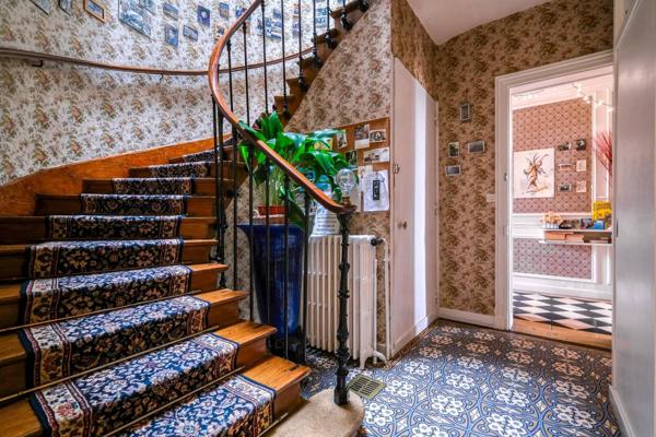 Maison de Maître en pierre de taille et habitation indépendante, proche de Chantilly