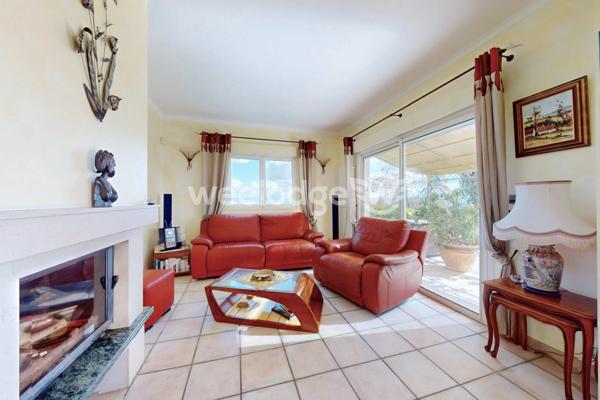 Maison à vendre 5 pièces de 142 m² à Mandelieu-la-Napoule