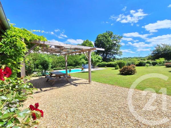 Maison à vendre  5 pièces - 135 m 2   PONT L EVEQUE  - 14