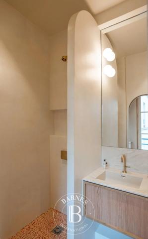 Paris 9ème, Appartement  17 m² à vendre