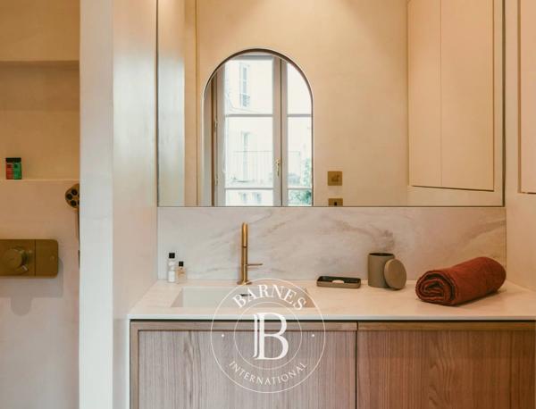 Paris 9ème, Appartement  17 m² à vendre
