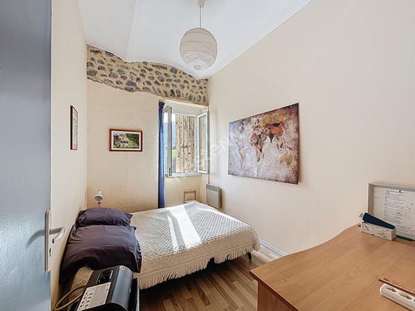 Grande maison - Ancienne école - Saint Martin Sur Lavezon 10 pièces 310 m2 5 chambres