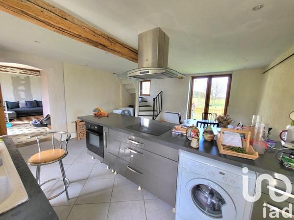 Maison rustique 3 pièces de 79 m² à Moutiers-au-Perche (61110)