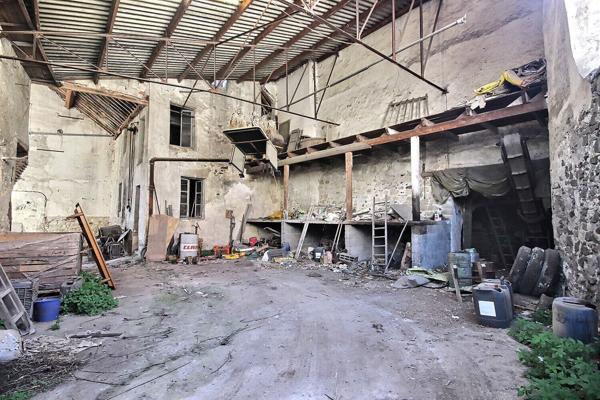 Corps de ferme situé au centre ville d'Herblay Sur Seine 200 m2